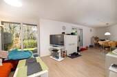 Wohnzimmer - 5 Zimmer Doppelhaushälfte zum Kaufen in Hamburg / Hummelsbüttel