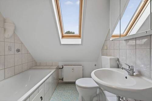 Badezimmer Dachgeschoss - 