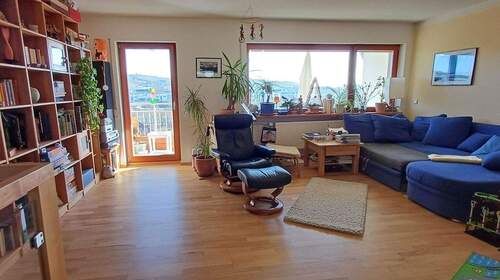 Bild 2 - 4 Zimmer Reihenmittelhaus zum Kaufen in Zell am Main