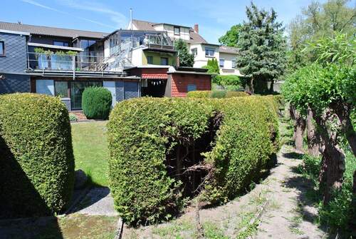 Ansicht vom Garten - RESERVIERT - Zweifamilienhaus mit Blick in die Okerauen vom beliebten Veltenhof