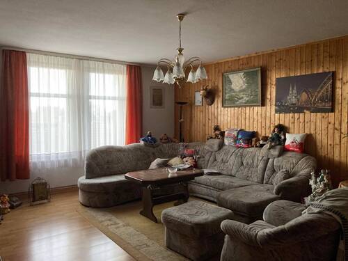 Wohnzimmer-OG - 5 Zimmer Einfamilienhaus in Ziegelroda