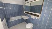 Bad mit Wanne - 