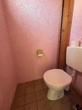 H 549 EG Seperates WC.jpg - 