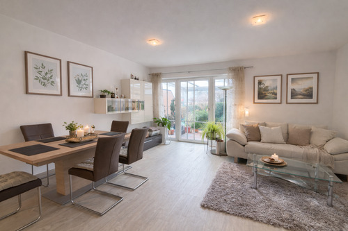 Wohn- /Esszimmer - 2 Zimmer Etagenwohnung zum Kaufen in Freilassing