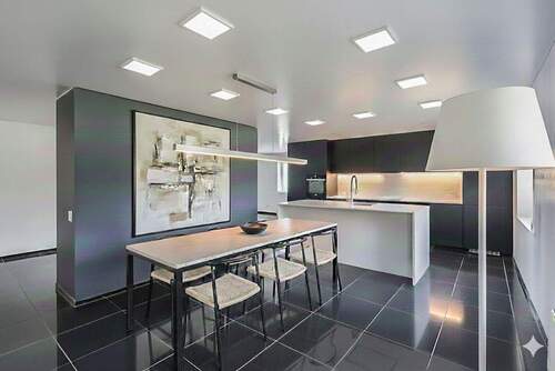 Küche KI-Beispiel - Etagenwohnung mit 206,00 m&sup2; in Köln zum Kaufen