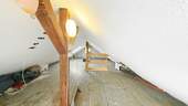 Spitzboden direkt aus der Wohnung erreichbar - 