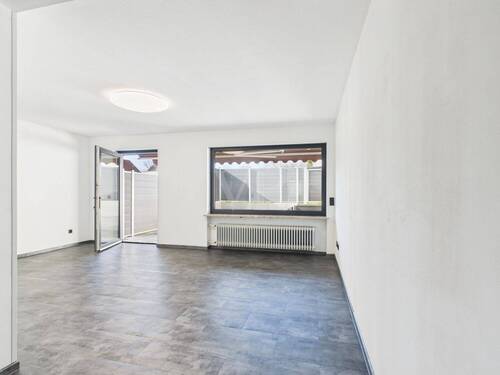 Wohnzimmer - Reihenendhaus mit 145,30 m&sup2; in Dittelbrunn zum Kaufen