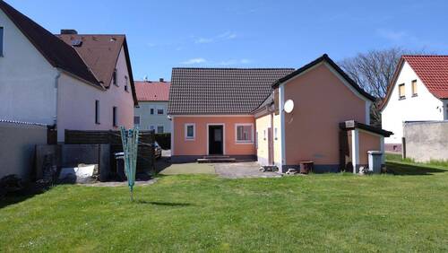 Ansicht vom Garten aus - 