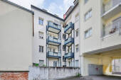 Hofseite - 2 Zimmer Mehrfamilienhaus, Wohnhaus in Pforzheim