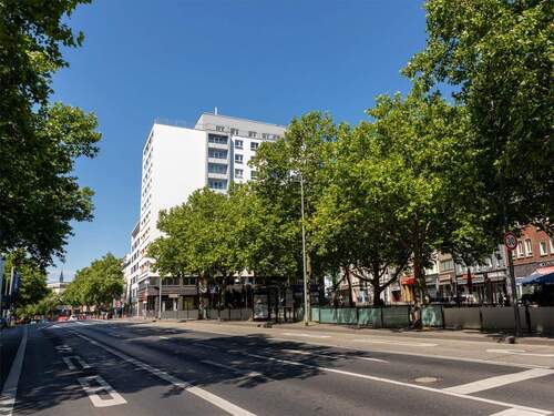 Straßenansicht_Hansemannplatz - Etagenwohnung mit 70,00 m² in Aachen zur Miete