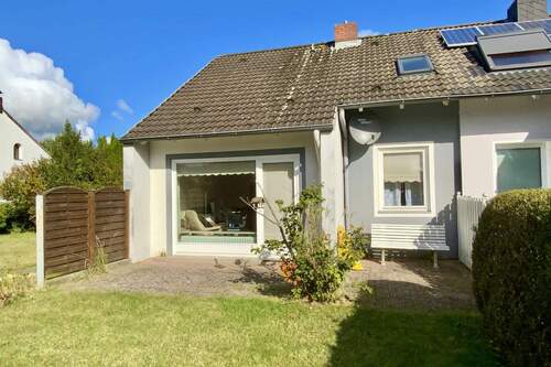 Ansicht Terrasse - 5 Zimmer Doppelhaushälfte zum Kaufen in Lübeck