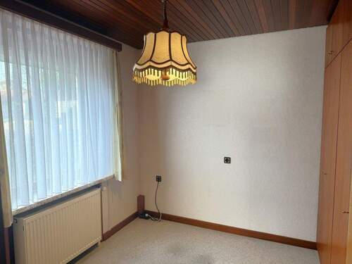 halbes Zimmer - 