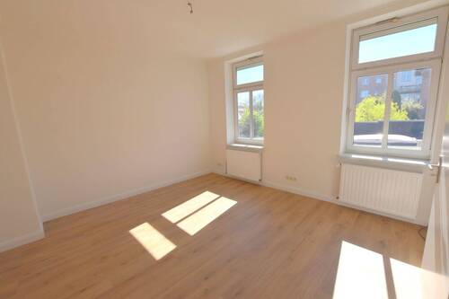 Wohnzimmer - Foto 1 - 3 Zimmer Etagenwohnung zur Miete in Schwerin