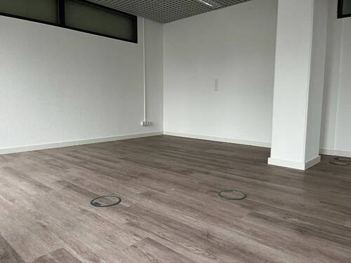 Büroraum 1 - Attraktive Bürofläche im Zentrum von Wuppertal - renoviert, 247 nutzbar