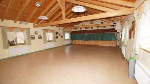 Saal - Mehrfamilienhaus, Wohnhaus mit 389,00 m² in Stallwang zum Kaufen