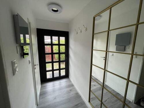 Eingangsbereich - 4 Zimmer Einfamilienhaus zum Kaufen in Diekholzen