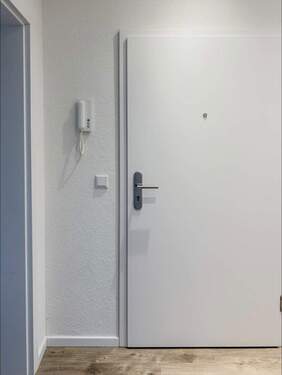 Wohnungseingang - 3 Zimmer Etagenwohnung zum Kaufen in Hamm
