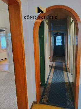 Flur 1 OG - 