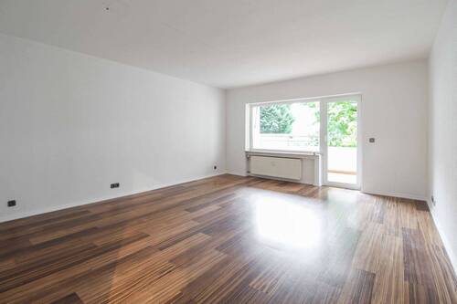 Wohnzimmer - 3 Zimmer Etagenwohnung zum Kaufen in Rodgau