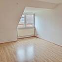 Wohnzimmer mit Dachschräge - Etagenwohnung mit 62,40 m² in Pampow zur Miete