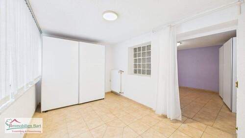 Ankleidezimmer UG - 