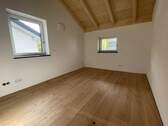 Blick ins Schlafzimmer - 4 Zimmer Doppelhaushälfte zur Miete in Denklingen