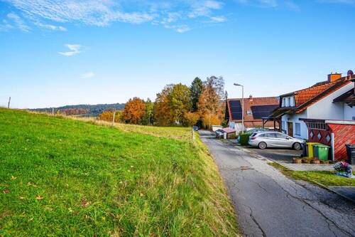 Ruhige Wiesenrandlage - 