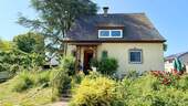 Hausansicht - 4 Zimmer Mehrfamilienhaus, Wohnhaus zum Kaufen in Nürnberg
