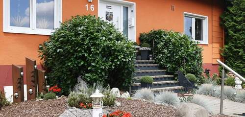 Haustür - Einfamilienhaus mit 190,00 m² in Nieheim zum Kaufen