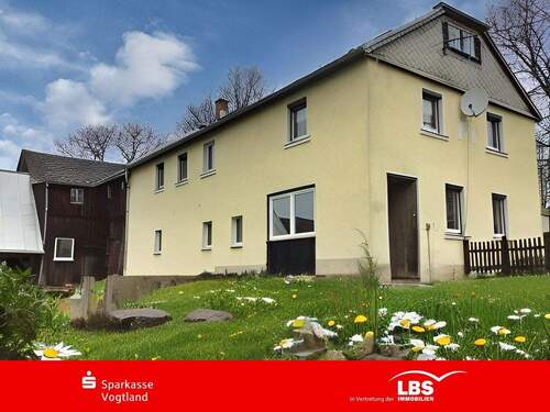 Haus und Scheune - Bauernhaus mit Scheunen und Garagen!