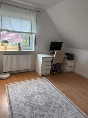 Büro - Einfamilienhaus mit 130,00 m&sup2; in Zetel zum Kaufen