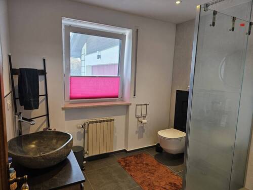 Erdgeschoss WC und Dusche - 