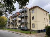 Hausansicht - 3 Zimmer Etagenwohnung in Zwickau