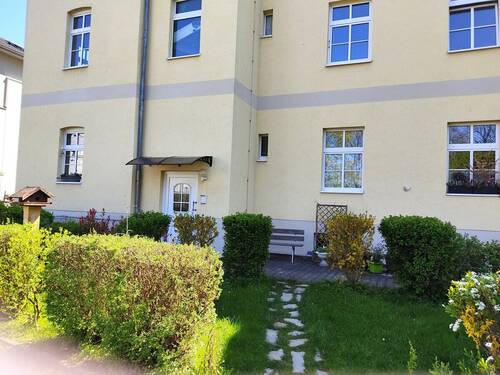 Hausansicht - 3 Zimmer Etagenwohnung zur Miete in Gera