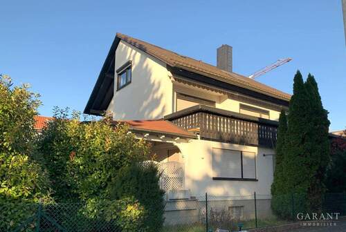 großer Südbalkon - 3-Familienhaus in grüner und ruhiger Lage