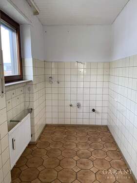 Küche - Mehrfamilienhaus, Wohnhaus mit 285,00 m² in Karlsruhe zum Kaufen