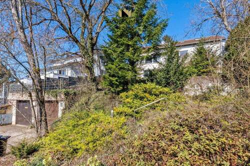 Sehr großes Grundstück - 4 Zimmer Etagenwohnung in Plüderhausen