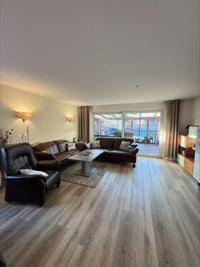 Wohnbereich - 5 Zimmer Doppelhaushälfte zum Kaufen in Wiefelstede / Metjendorf