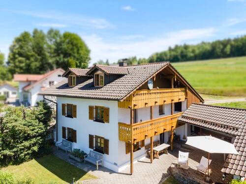 Bild 2 - 5 Zimmer Bauernhaus, Landhaus zum Kaufen in Deggendorf