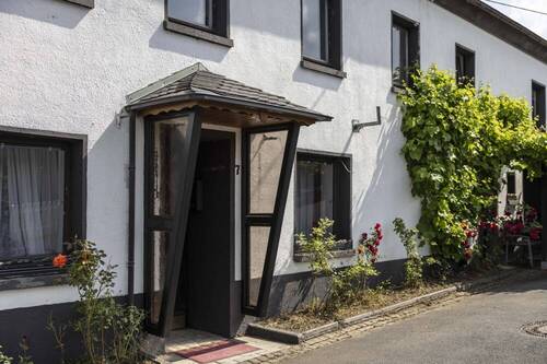 Hauseingang - 6 Zimmer Einfamilienhaus in Lünebach