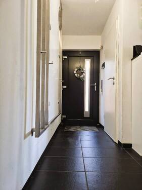 Eingang - 5 Zimmer Reihenmittelhaus in Schwabach