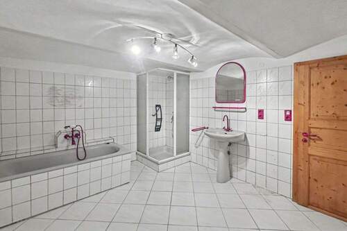 11. Badezimmer. KG - 