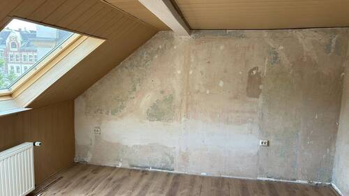 Zimmer Wohnung Dachgeschoss - 