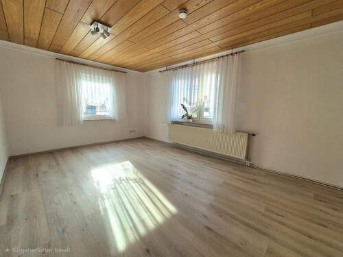 Wohnzimmer EG - Doppelhaushälfte mit 185,00 m&sup2; in Bönnigheim zum Kaufen