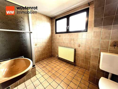 Badezimmer im Obergeschoss - 