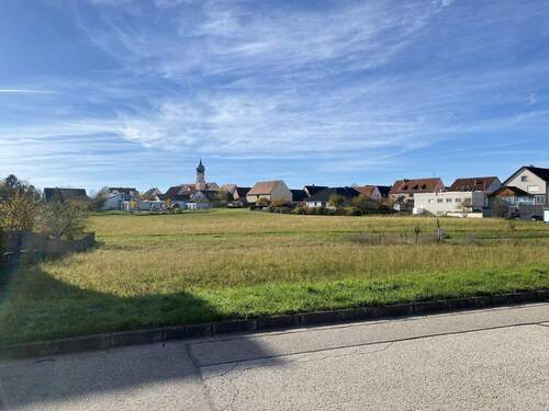 Grundstück - Baugrundstück in ruhiger Lage - 150.000,00&nbsp;EUR Kaufpreis, ca.&nbsp; 0,00&nbsp;m&sup2;