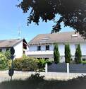 Hausansicht - Sanierte, große Doppelhaushälfte in ruhiger Lage