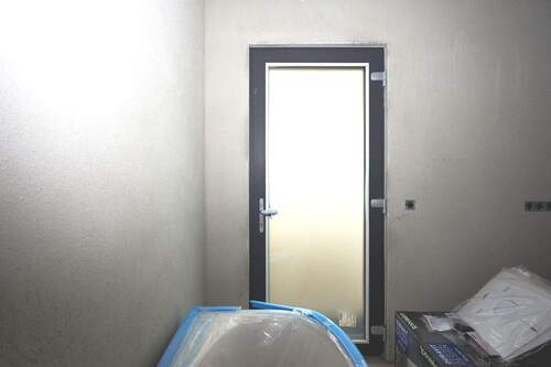 Tür von Garage auf Terasse - 