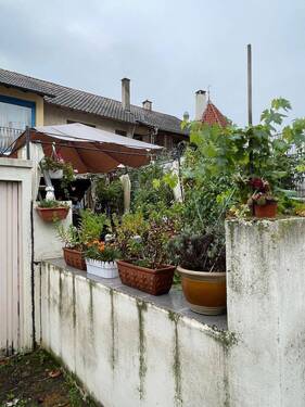 Garten - 7 Zimmer Reihenmittelhaus zum Kaufen in Kirchheim