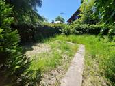 großzügiger Garten - 